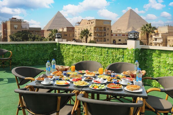 Free daily full breakfast