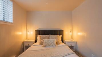 4 habitaciones, escritorio, tabla de planchar con plancha y wifi gratis