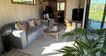 Unique Cottage/Rural Retreat! surrounded in wildlife /close to Local attractions