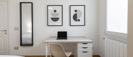 2 chambres, bureau, fer et planche à repasser, Wi-Fi