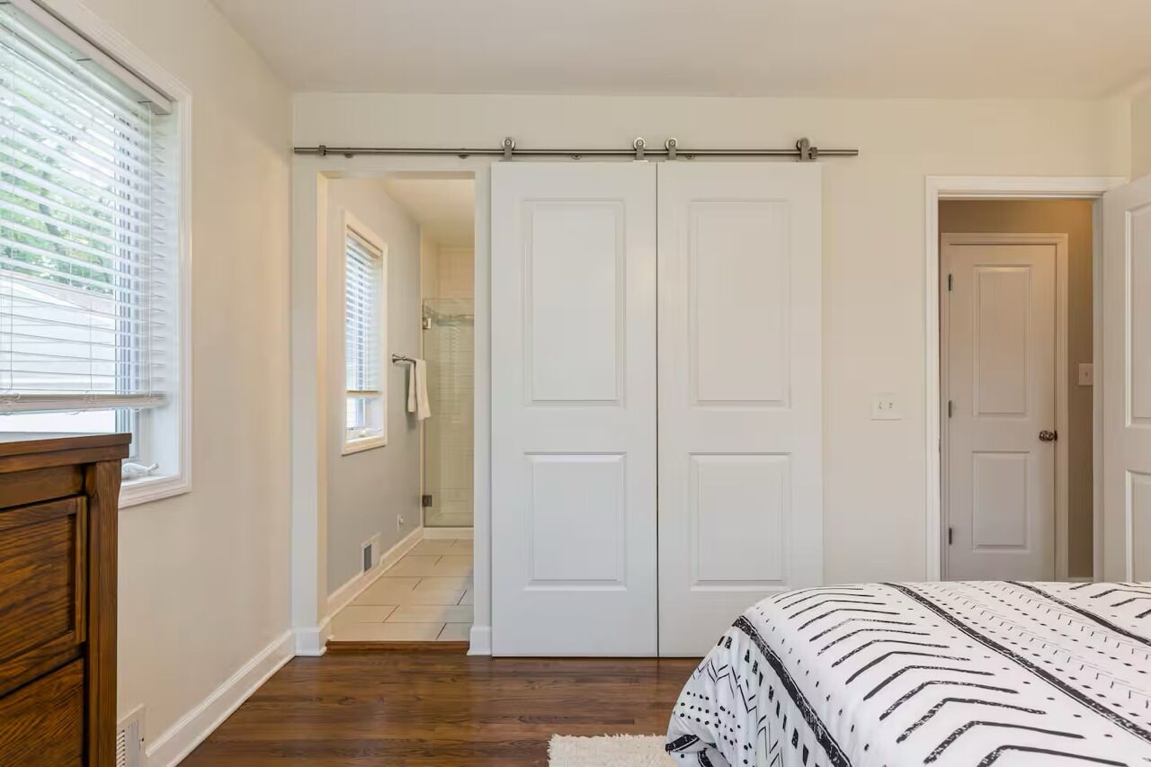 3 bedrooms, iron/ironing board, travel crib, WiFi