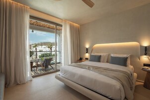 Pool-View Suite | Premium bedding, down comforters, in-room safe, desk