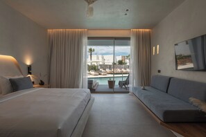 Poolside, Swim-Up Suite | Premium bedding, down comforters, in-room safe, desk - Nuca Mykonos (Mykonos)