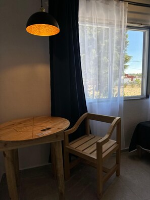 Comfort Double Room, Mountain View | Laptop workspace, free WiFi