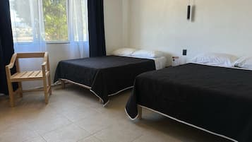 Habitación doble Confort, vista a la montaña | Espacio para trabajar con laptop y wifi gratis