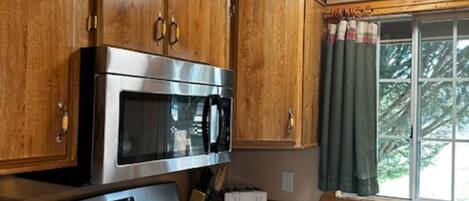 Microwave, oven, stovetop, coffee/tea maker