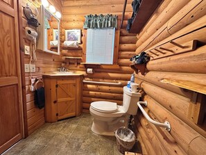 Shower, hair dryer, towels - Welcome to your year-round mountain getaway and historic ranch in the foothills of the North Cascades! (Concrete)