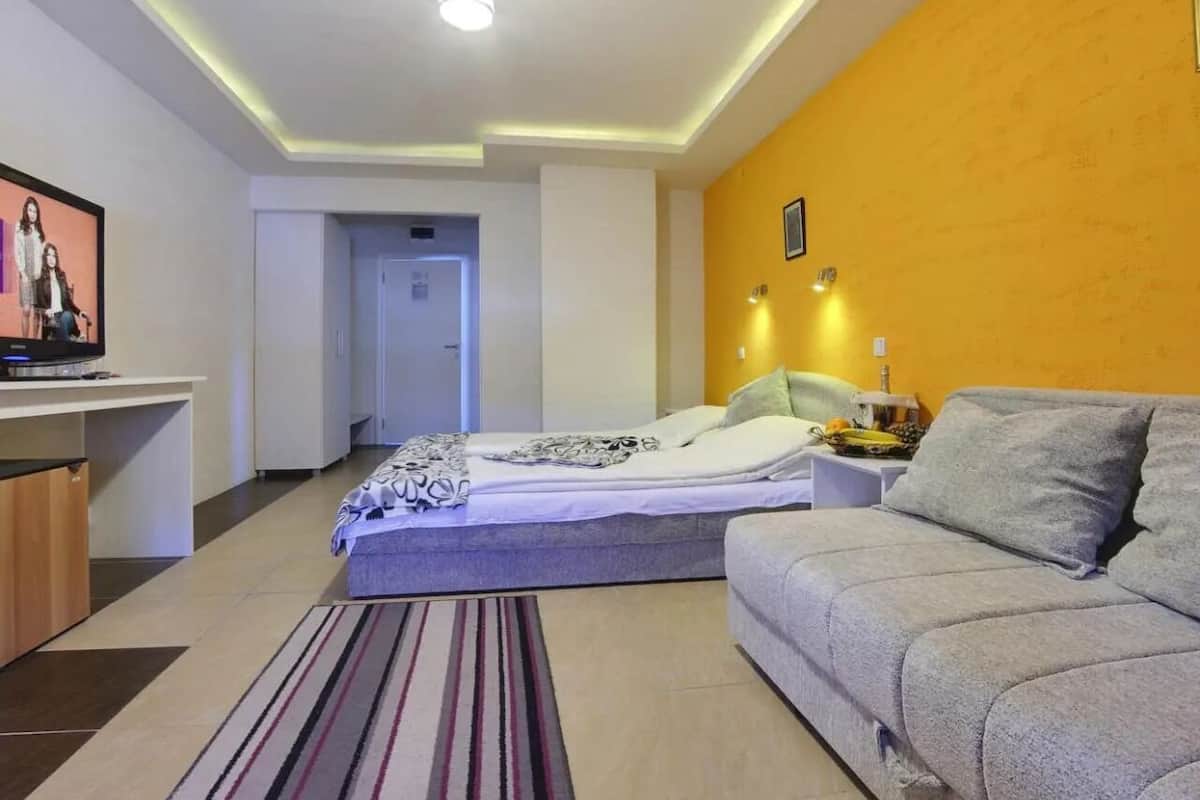 Deluxe Double or Twin Room, Pool View | View from room
