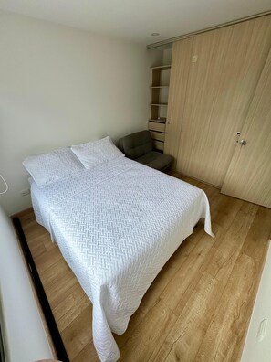 2 Schlafzimmer, Bügeleisen/Bügelbrett, kostenloses WLAN, Bettwäsche