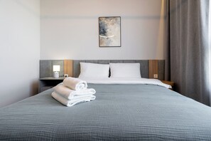 1 bedroom, iron/ironing board, WiFi, bed sheets