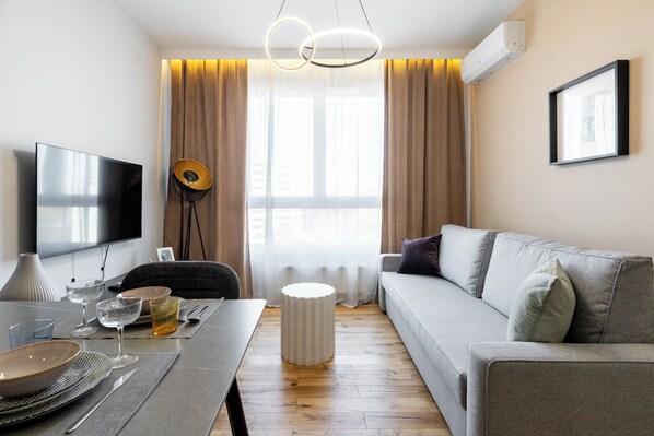 TV - Korfantego PREMIUM 39A Apartment (Katowice)