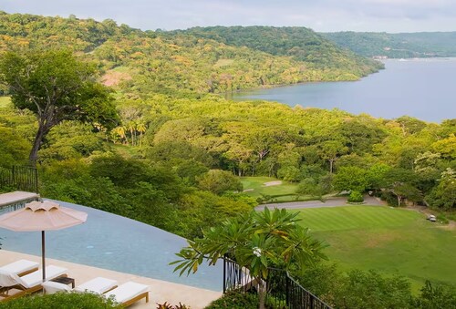 El Sueño: 3BR Ocean View Papagayo Villa-Concierge, Infinity Pool & Resort Access