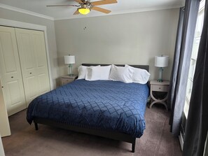 3 bedrooms, free WiFi, bed sheets - Acadia Villas!  3A Olivia.  A private neighborhood nestled in the woods. (Trenton)