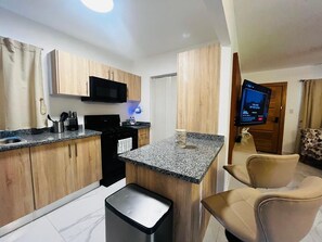 Comfort House, 2 Bedrooms, Courtyard View | Private kitchen - 4BR 14 pax Twin Villa-Bbq & private pool (Punta Cana)