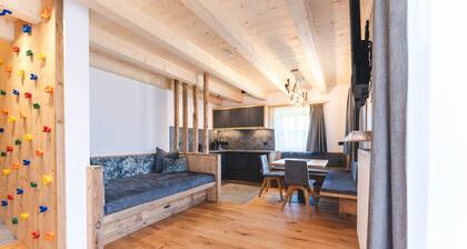 Apartment 'Wald' with Mountain View, Private Terrace and Wi-Fi