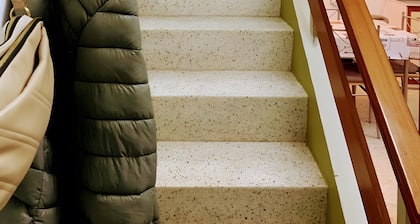 Holiday Home 'Encantadora Boutique Home' with Mountain View, Wi-Fi and Air Conditioning