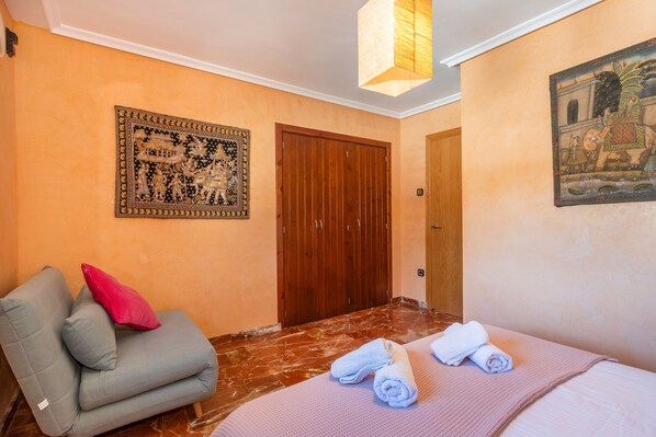 5 habitaciones, wifi gratis y ropa de cama