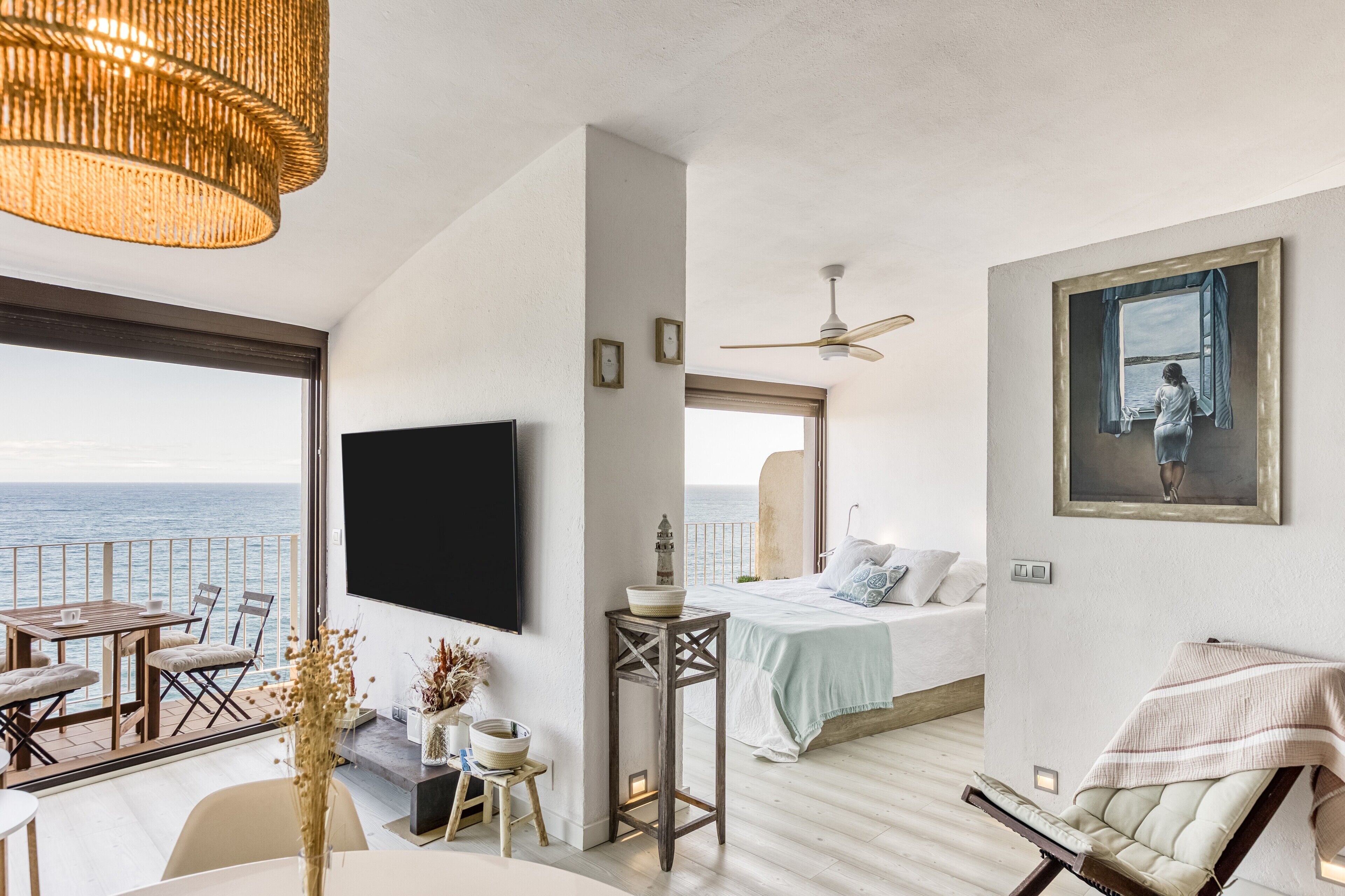 2 slaapkamers, een strijkplank/strijkijzer, gratis wifi, beddengoed