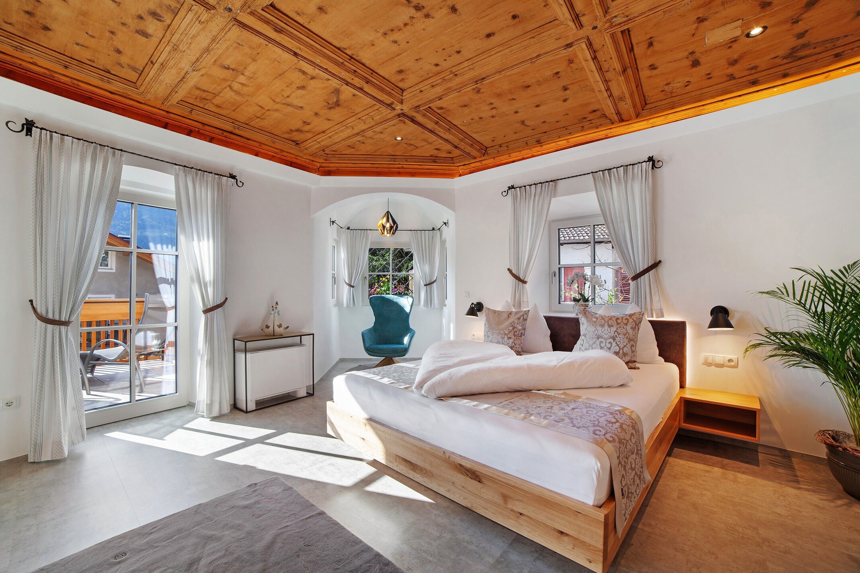 1 slaapkamer, een strijkplank/strijkijzer, gratis wifi, beddengoed