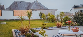 Holiday Home 'Le Desirella' with Private Terrace, Wi-Fi and Air Conditioning