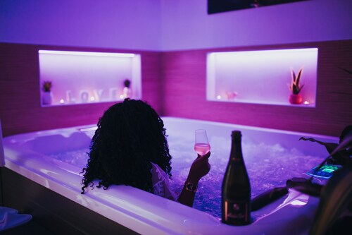 Le Desirella Gite de charme Love room Spa privatif Morbihan Bretagne Suite romantique amoureux