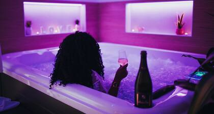 Le Desirella Gite de charme Love room Spa privatif Morbihan Bretagne Suite romantique amoureux