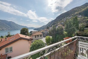 Property grounds - Suite 'Panoramica' with Lake View, Wi-Fi and Air Conditioning (Moltrasio)