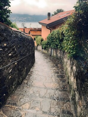Property grounds - Room with Lake View at Anita's (Moltrasio)