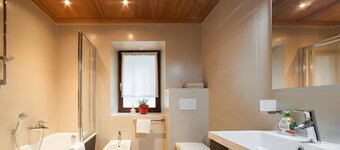 Holiday Home 'Ciasa Ilda - Charming House' with Balcony and Wi-Fi