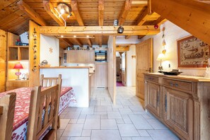 4 bedrooms, free WiFi