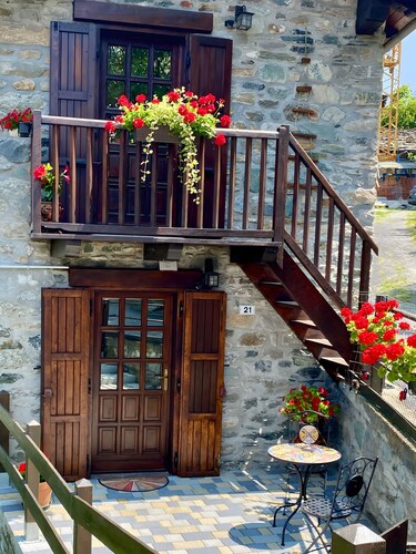 Room 'Tillier' with Mountain View, Balcony and Wi-Fi