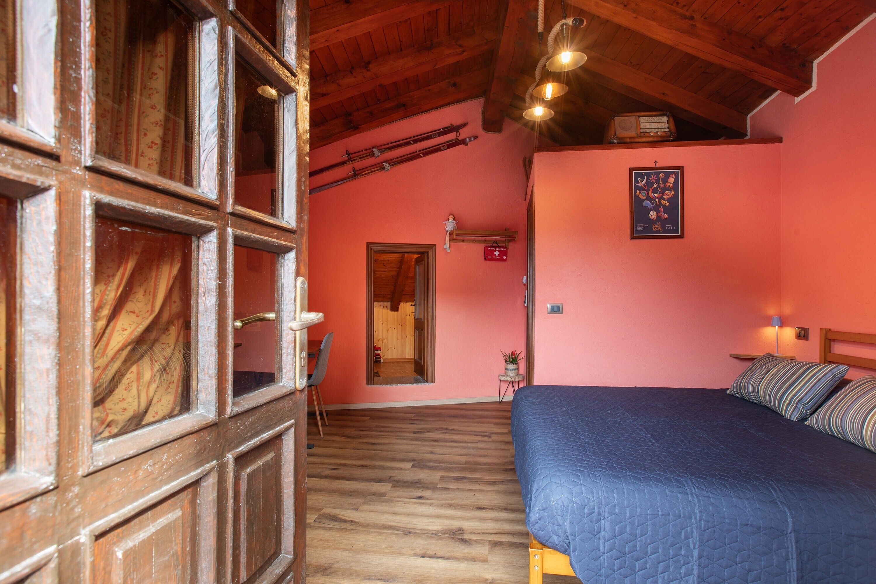 1 quarto, Wi-Fi de cortesia, roupa de cama