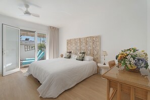 3 slaapkamers, een strijkplank/strijkijzer, gratis wifi, beddengoed