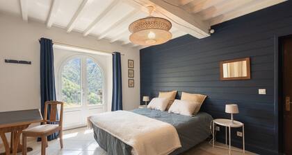 Holiday Home 'Ty Sioul - Mountain View' with Mountain View, Private Terrace and Wi-Fi