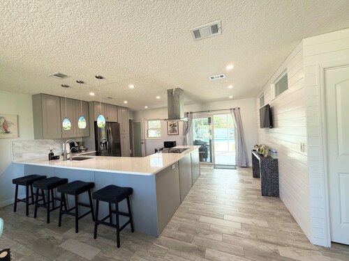 Welcome to Paradise Oasis
Ponte Vedra Beach, FL 
Sleeps 15 
The perfect getaway