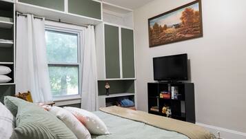 3 habitaciones, tabla de planchar con plancha, wifi y ropa de cama