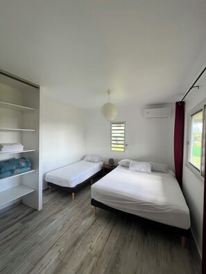 1 bedroom, iron/ironing board, WiFi, bed sheets - Painapo - Mirimiri Lodge (Tumaraa)