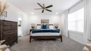 4 bedrooms, desk, iron/ironing board, travel crib