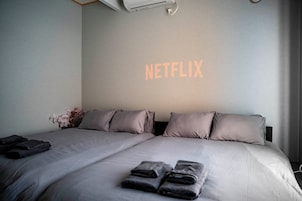4 habitaciones, tabla de planchar con plancha y wifi gratis