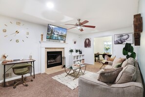 TV connectée, cheminée