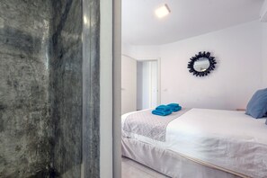2 Schlafzimmer, Zimmersafe, BĂŒgeleisen/BĂŒgelbrett, kostenloses WLAN