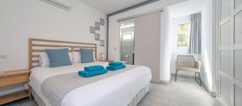 Playa Chica Boutique - Sea view By LVH