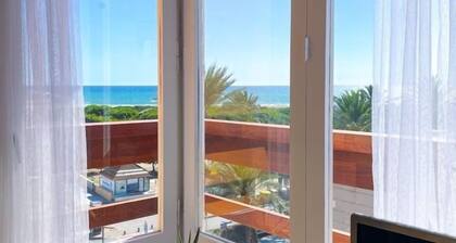 Beach Front Apartment with Sea Views