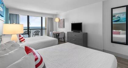 Tropical Paradise Oceanfront Studio Stunning 6th-Floor Retreat