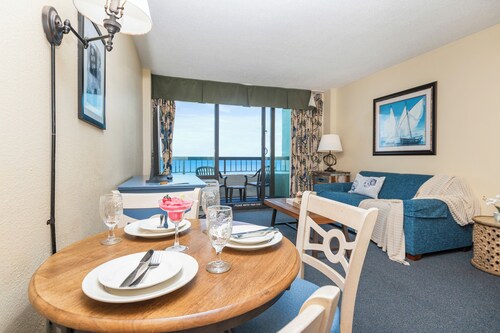 Tropical Paradise Oceanfront Suite Stunning 6th-Floor Retreat