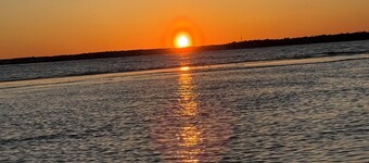 NEW RENTAL-4BR3BA House at South Topsail Beach W/Private Beach & Pool Access