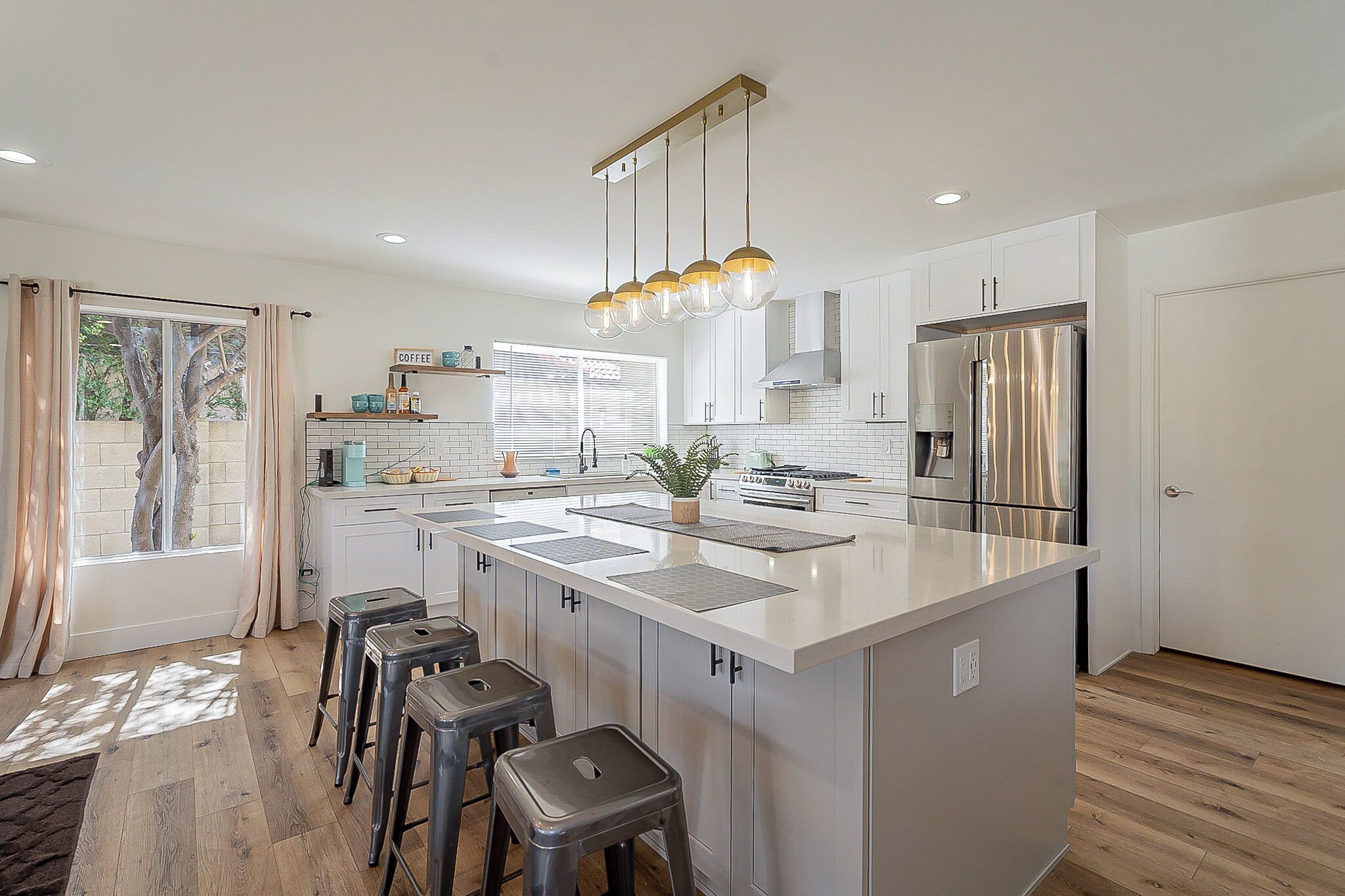 微波炉、烤箱、炉灶、洗碗机