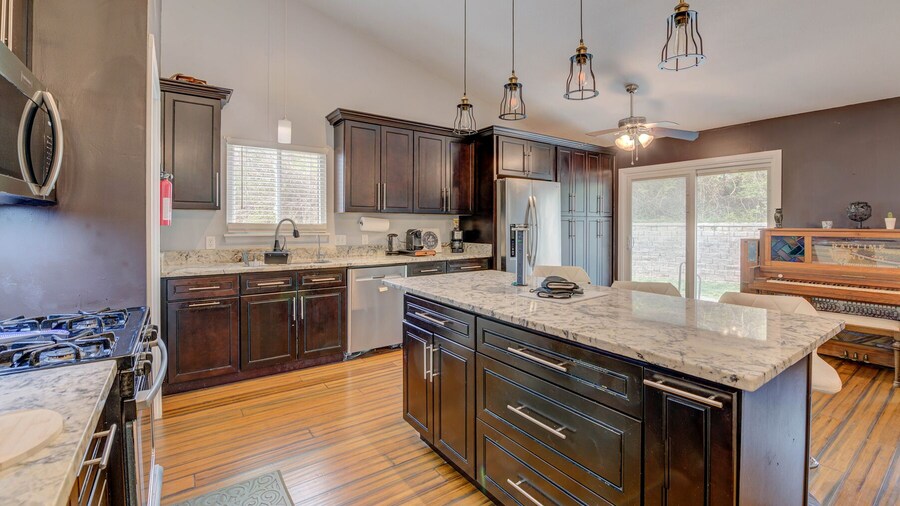 Remodeled and Inviting Free EV