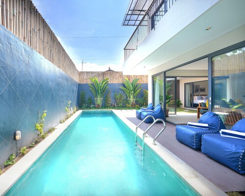 Twin Villas Drupadi 8Br Seminyak