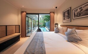 Deluxe Villa, Balcony, Pool View